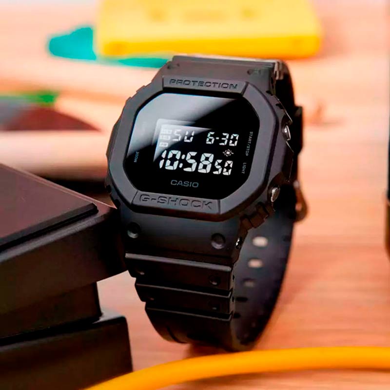 Casio DW-5600UBB-1ER Casio DW-5600UBB-1ER