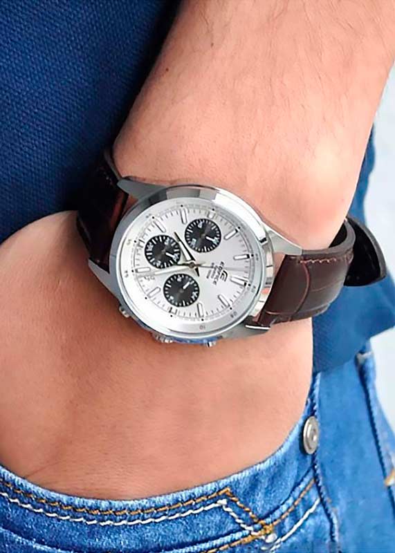 Casio EFR-527L-7A Casio EFR-527L-7A