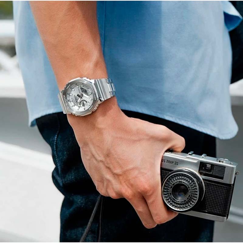 Casio GM-2110D-7AER Casio GM-2110D-7AER