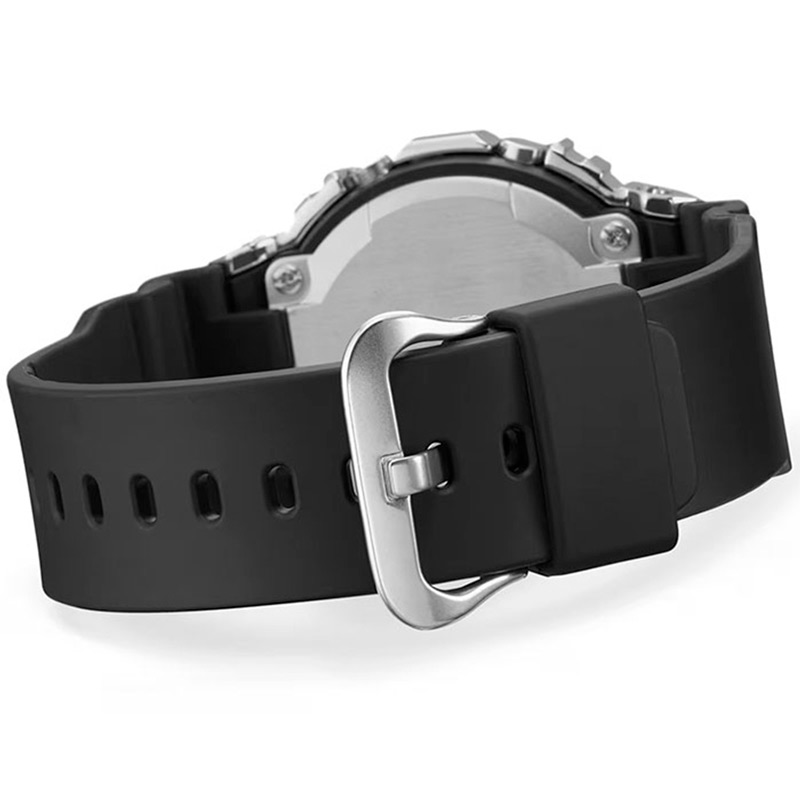 Casio GM-5600U-1ER Casio GM-5600U-1ER