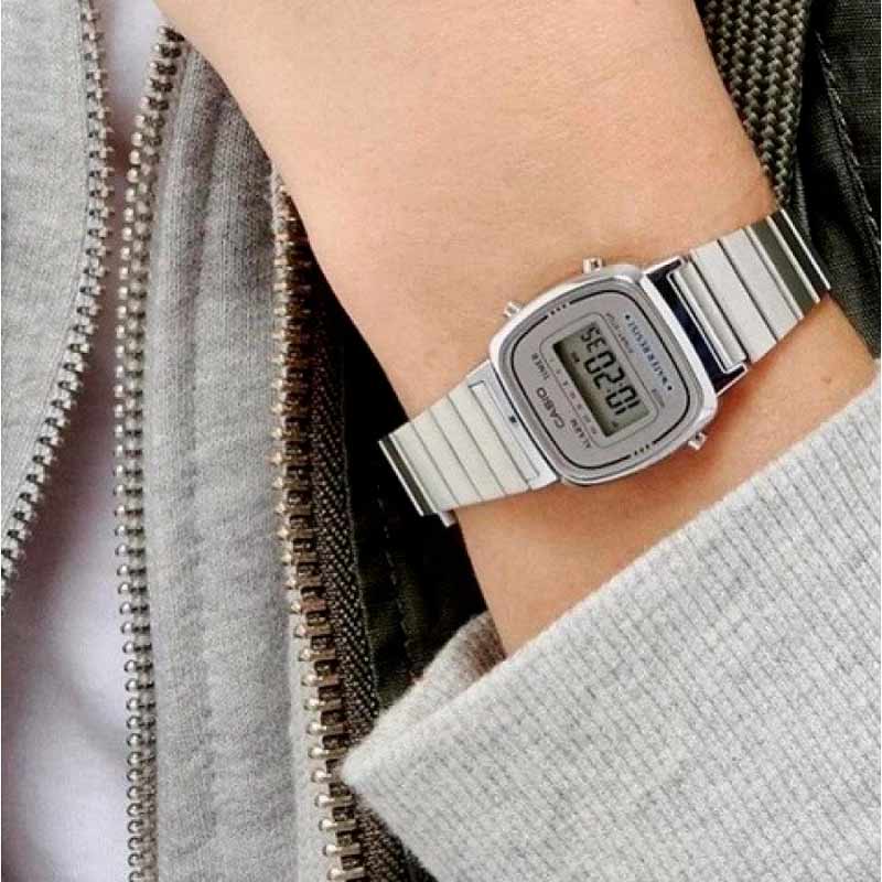 Casio LA670WEA-8AEF Casio LA670WEA-8AEF