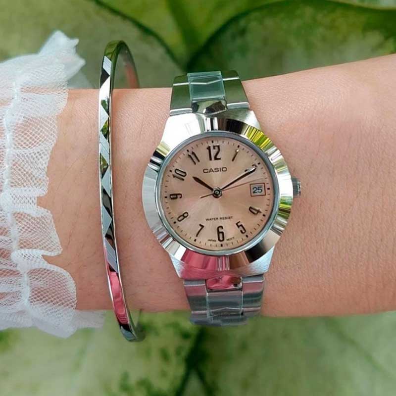 Casio LTP-1241D-4A3 Casio LTP-1241D-4A3