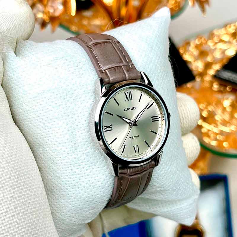 Casio LTP-1303LL-7A Casio LTP-1303LL-7A