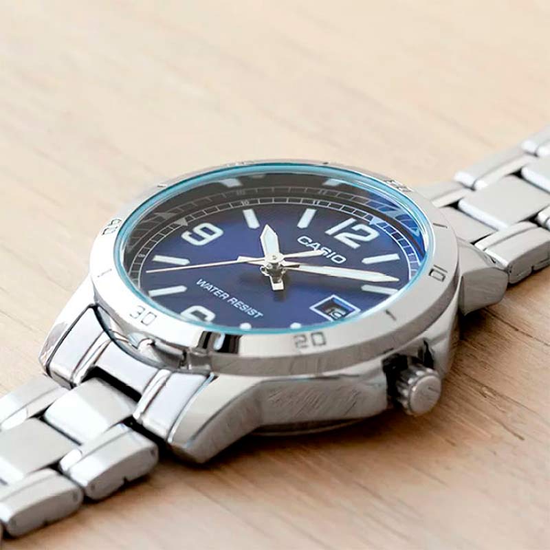 Casio LTP-V004D-2B Casio LTP-V004D-2B