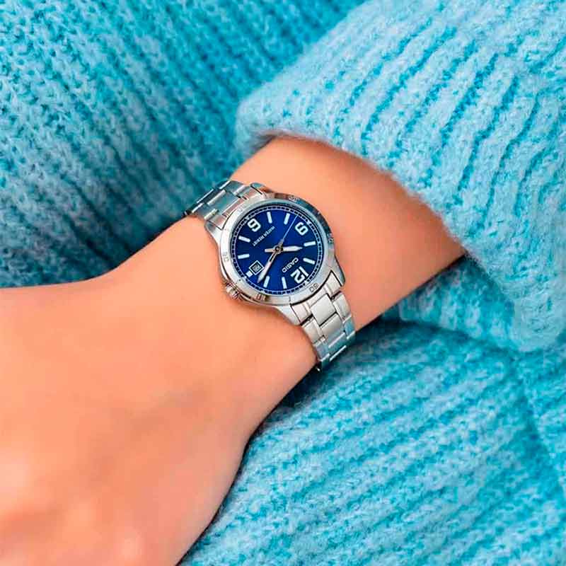 Casio LTP-V004D-2B Casio LTP-V004D-2B