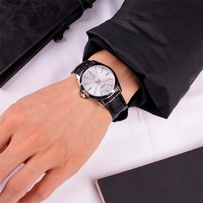 Casio MTP-1370L-7AVEF Casio MTP-1370L-7AVEF