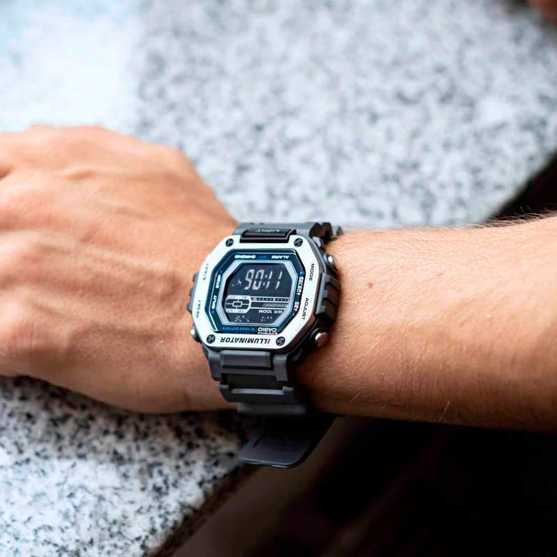 Casio MWD-110H-8B Casio MWD-110H-8B